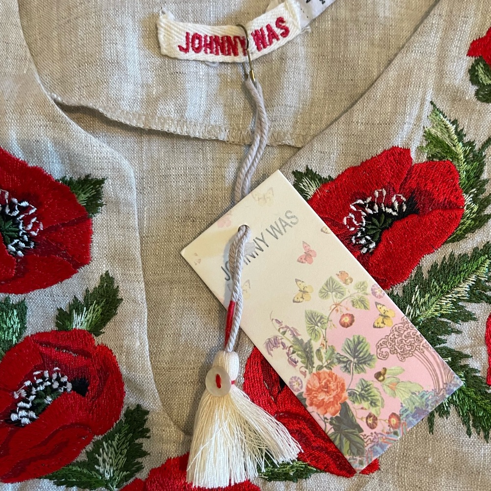 Johnny Was natural linen Blouse with Red Floral Embroidery - Picture 2 of 6